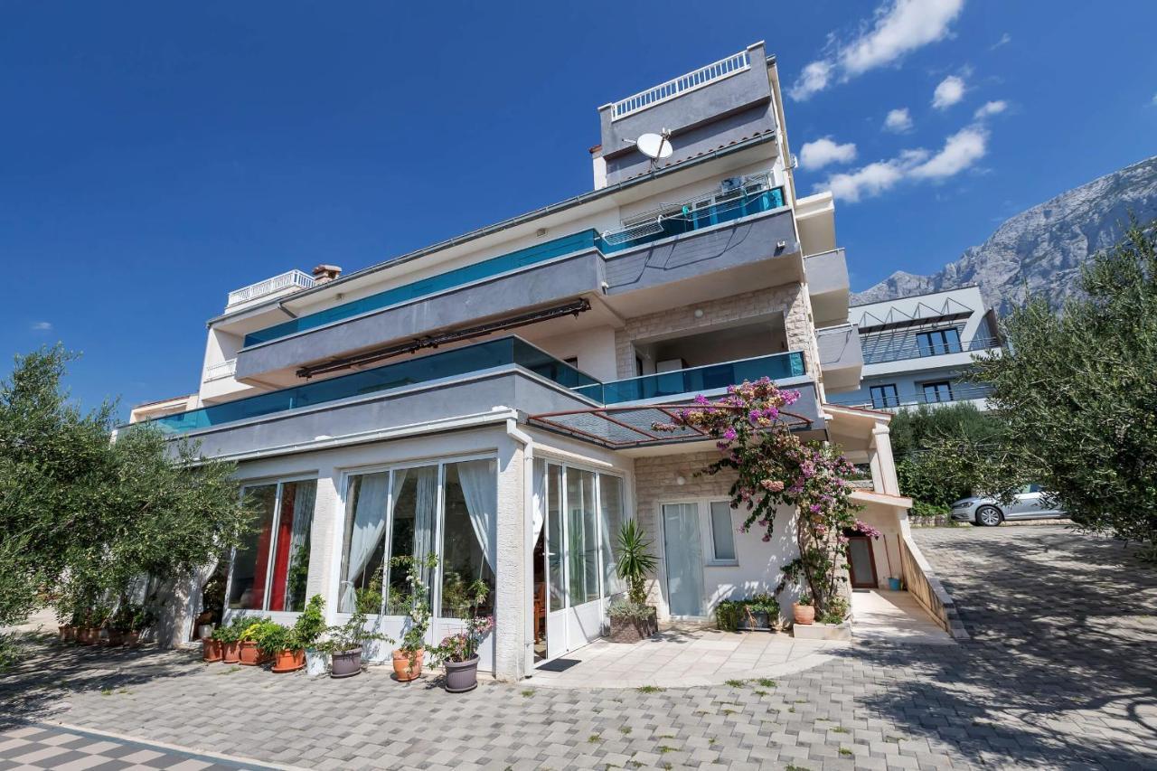 Apartments Vele Makarska Exteriör bild