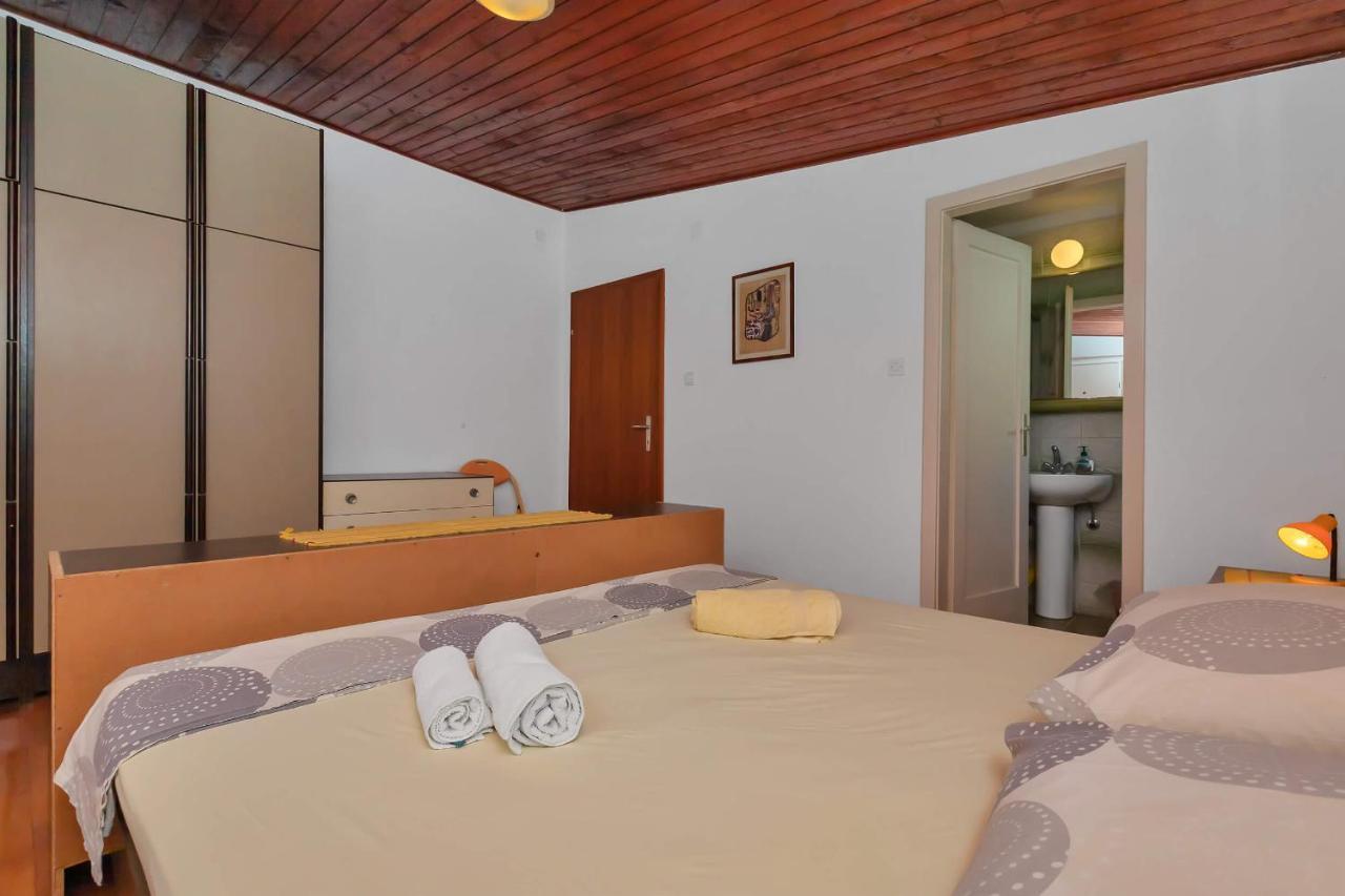 Apartments Vele Makarska Exteriör bild