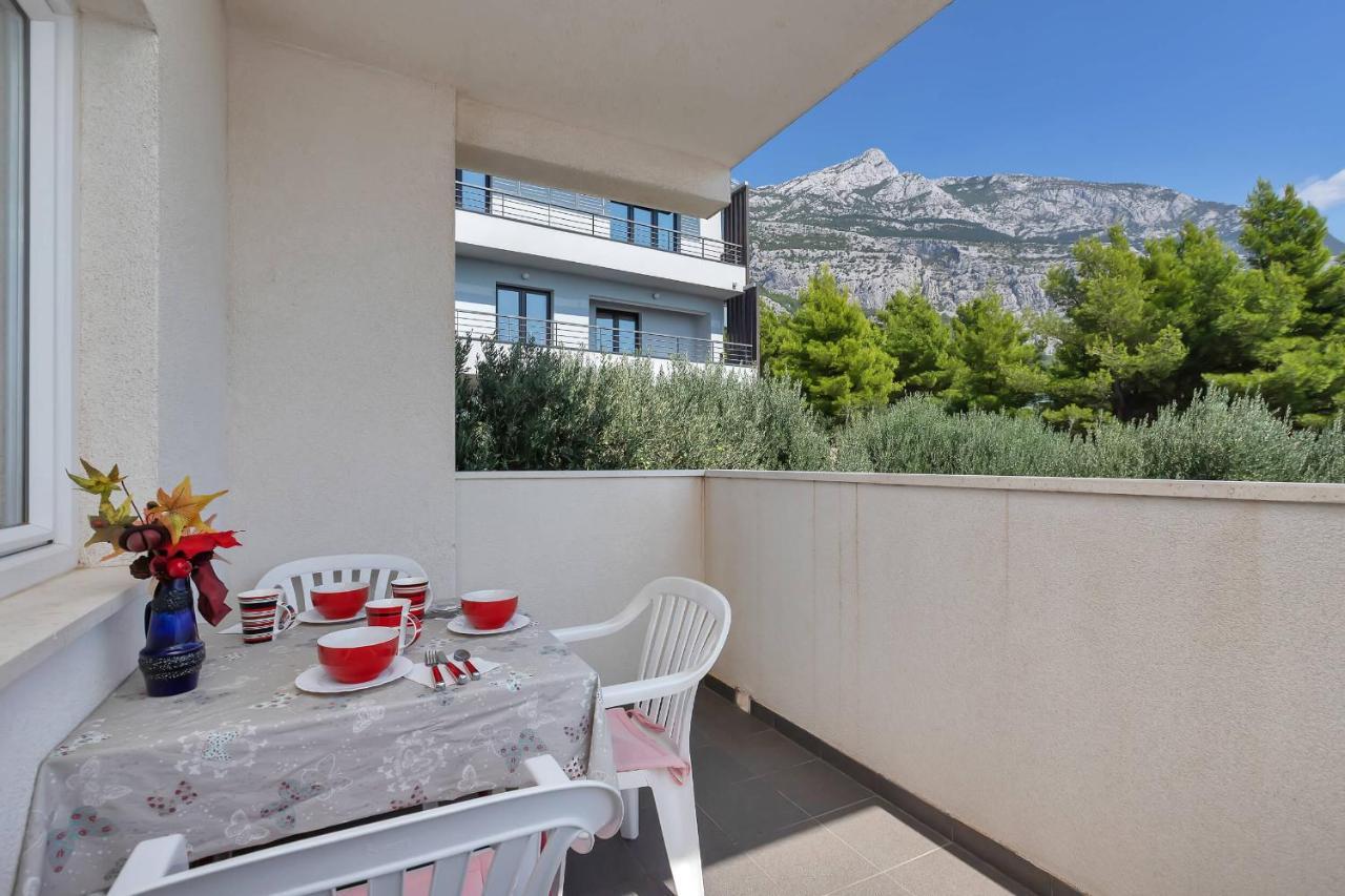 Apartments Vele Makarska Exteriör bild